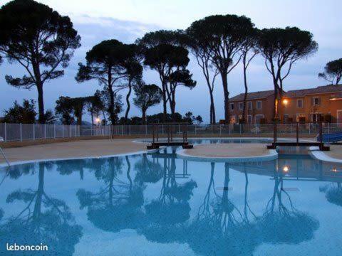 Maison Climatisee Avec Piscine Chauffee Calvisson Exterior foto